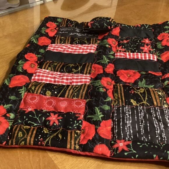 NWOT. Hand Crafted Quilted Toy Animal/Dolly Quilt - Picture 2 of 9